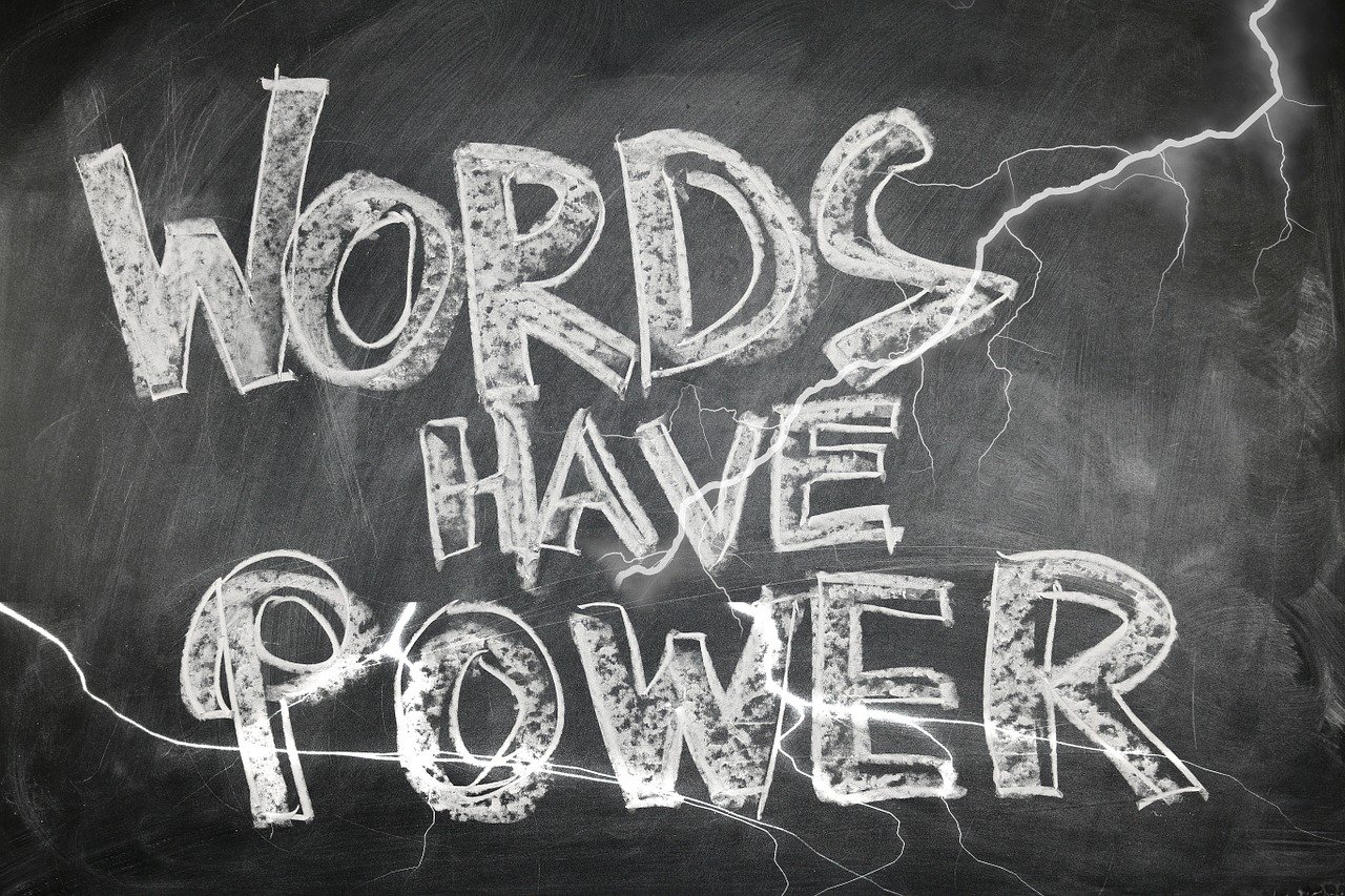 découvrez les secrets de la persuasion : des techniques éprouvées pour influencer les autres, améliorer votre communication et atteindre vos objectifs personnels ou professionnels. apprenez à captiver votre auditoire et à défendre vos idées avec efficacité.