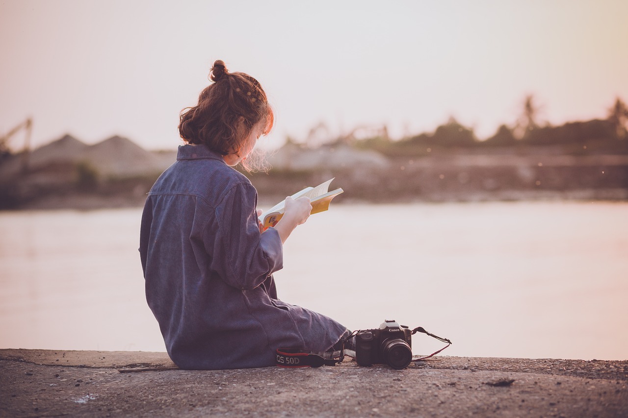 découvrez comment améliorer votre vitesse de lecture grâce à des techniques efficaces et des conseils pratiques. apprenez à lire plus rapidement tout en augmentant votre compréhension et votre rétention d'information.