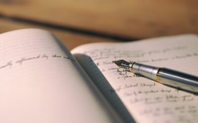 Comment tenir un journal de gratitude en 8 étapes simples