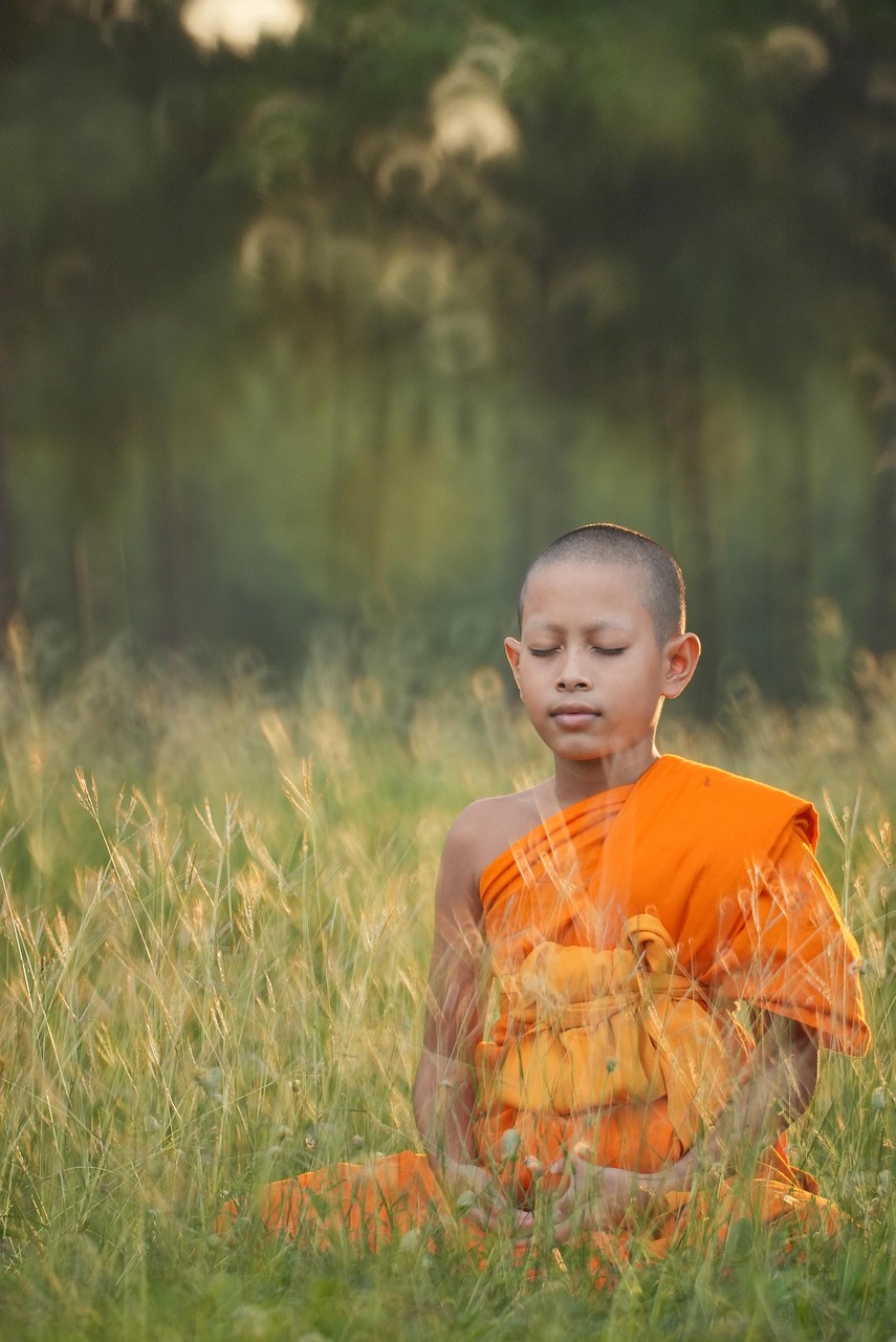 découvrez la puissance de la méditation matinale pour bien commencer votre journée. apprenez des techniques simples pour apaiser votre esprit, améliorer votre concentration et cultiver un sentiment de paix intérieure. transformez vos matins en moments de sérénité et de clarté.